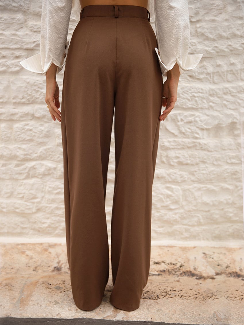 Emma™ | Avslappnade högmidjade raka byxor i brun