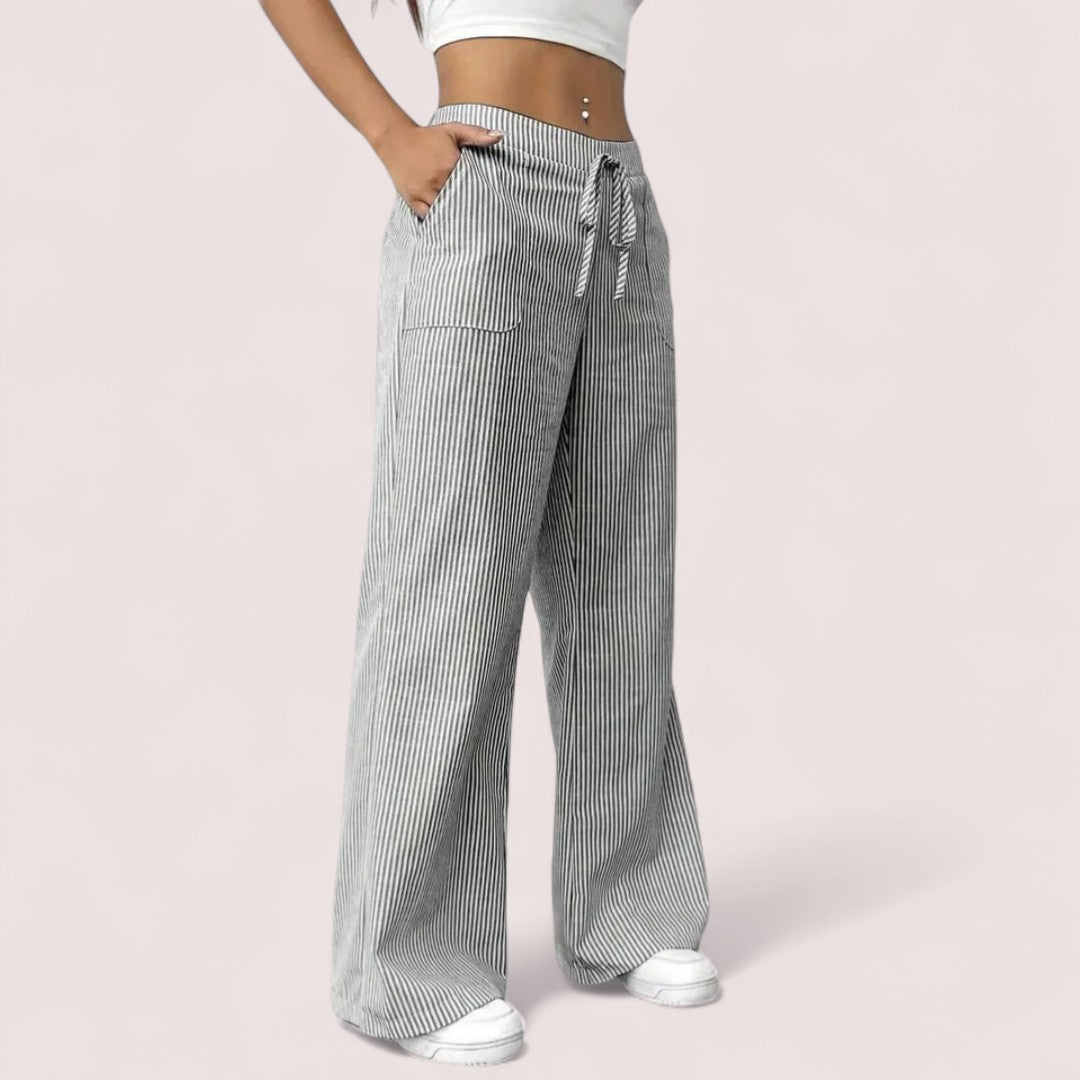 Dominique™ | Vida Byxor med Avslappnad Elegans